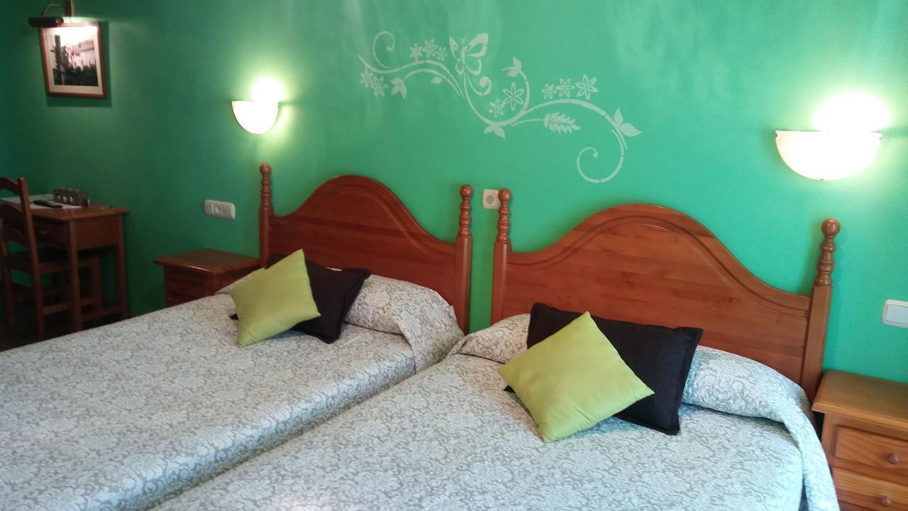 מלון לסאקה Hostal Ekaitza מראה חיצוני תמונה