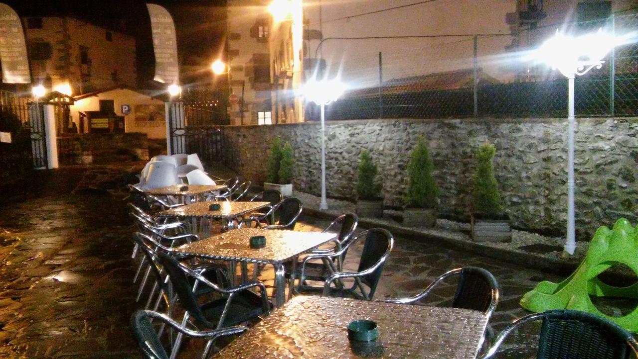 מלון לסאקה Hostal Ekaitza מראה חיצוני תמונה